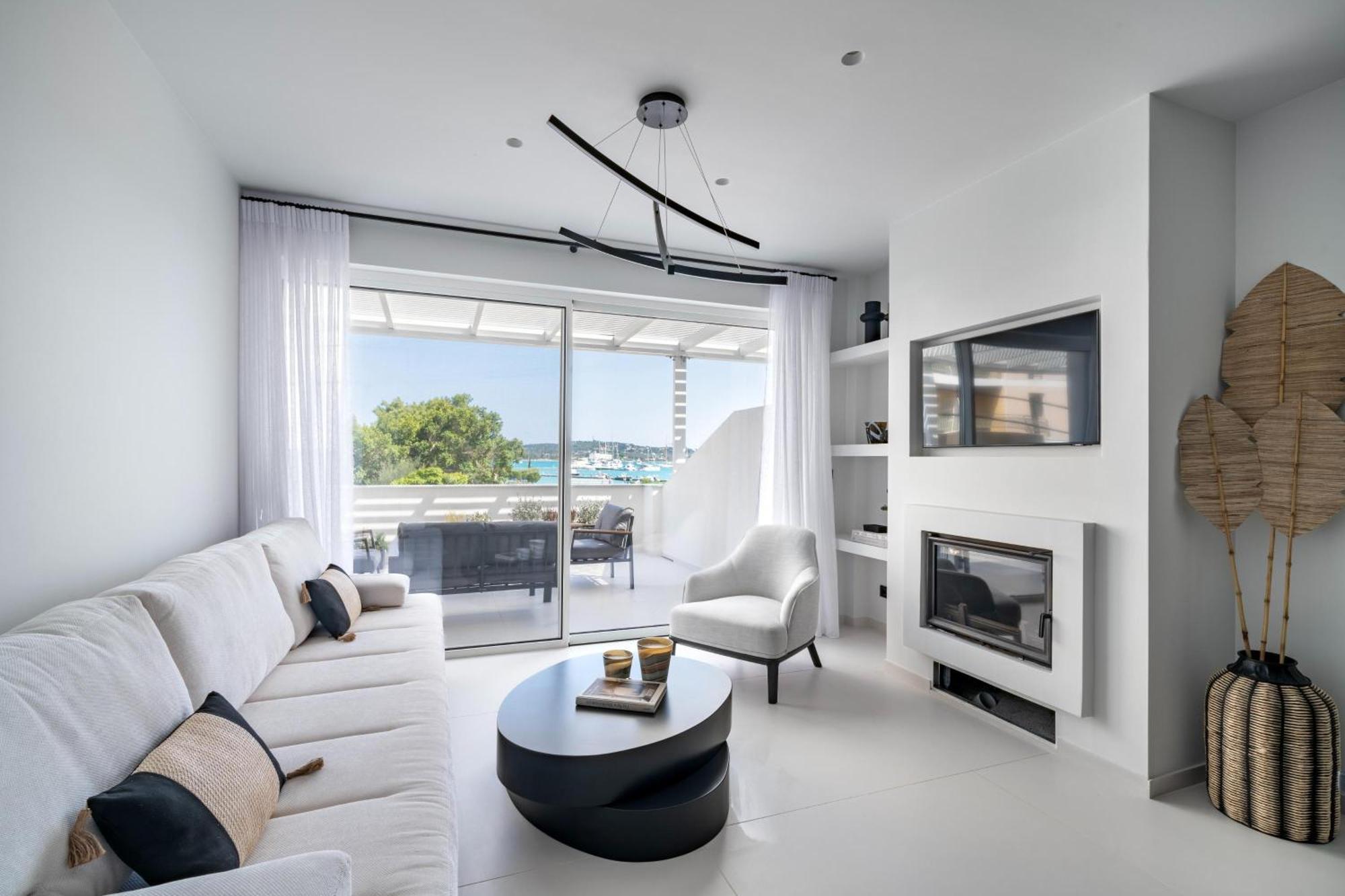 Marina Suite Порто-Хелі Екстер'єр фото